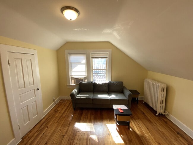 Photo - 34 S 9th St Unit Apt. 3