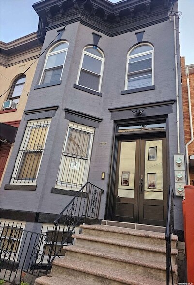 Photo - 304 Ashford St Townhome