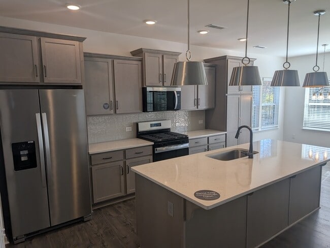 Photo - NEW 4BD/3BTH HOUSE- STONEBRIDGE FAIRWAYS COMMUNITY- Golf Course View- AVAILABLE NOW!