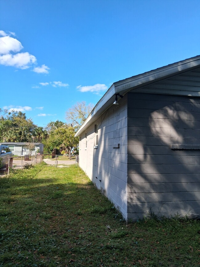 Photo - 1712 W 23rd St