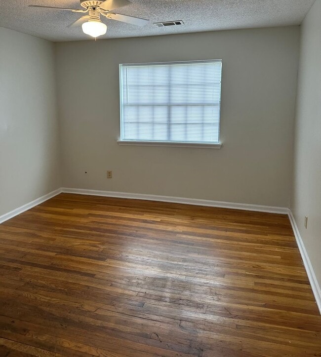 Photo - 2 bedroom 2 bath condo $1100.00 Unit 24D