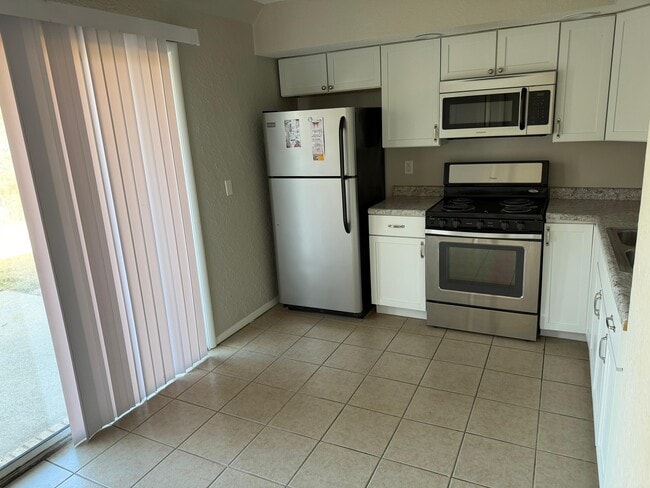 2575 N Old Highway 41 Unit #C