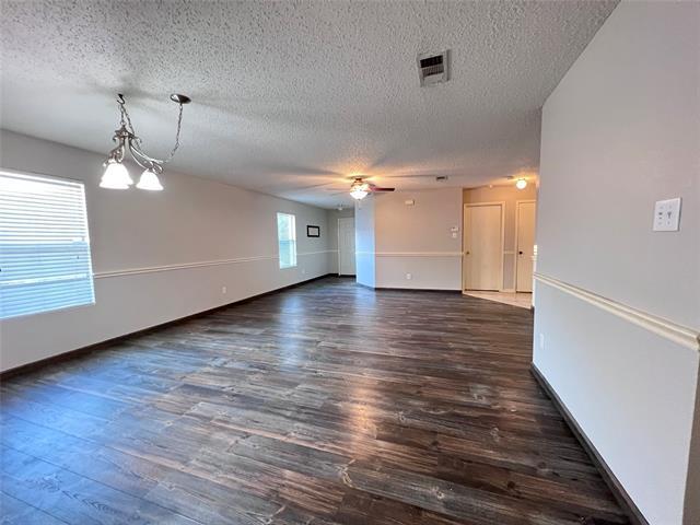 Photo - 5513 Wiltshire Dr