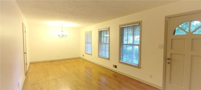 Photo - 4531 S Roberts Dr