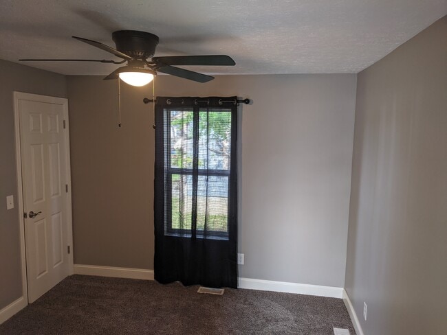 Photo - 3312 Middlebranch Ave NE