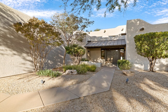 Photo - 2882 S Palmer Dr