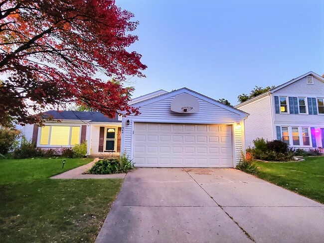 Photo - 540 Caren Dr House