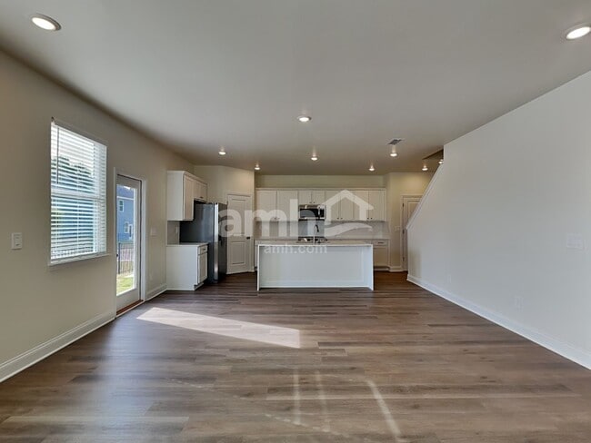 Photo - 3307 Emzy Dr