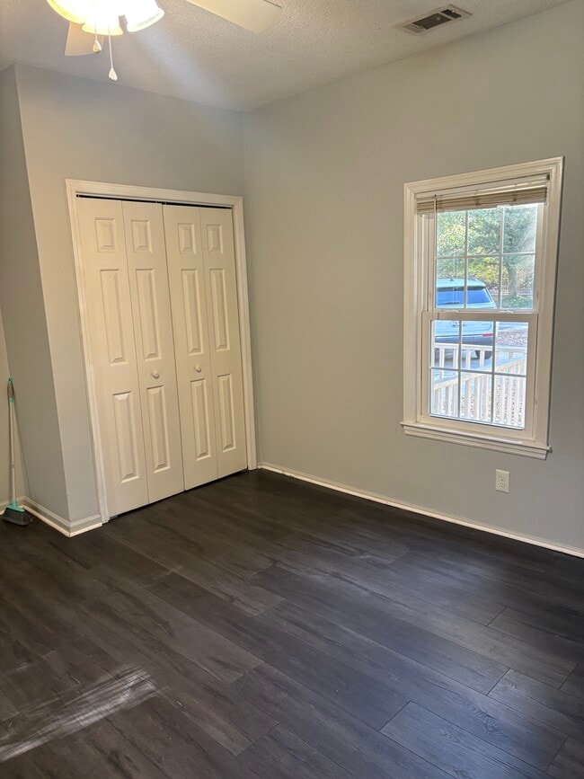 Photo - 1717 Cherokee Rd