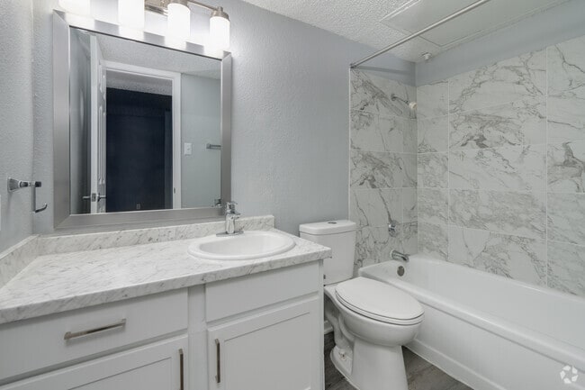 1BR, 1BA - 674SF | A3