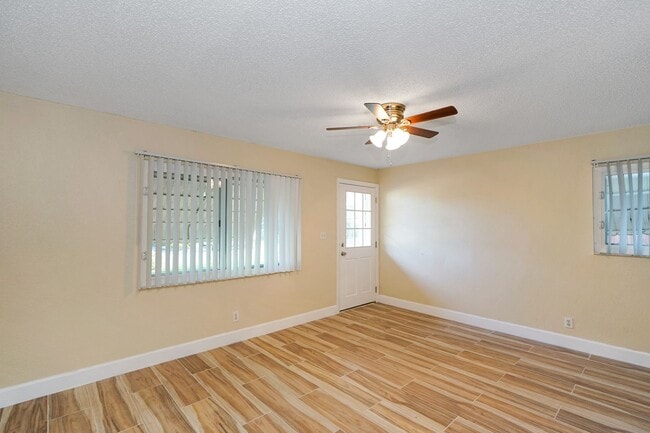 Photo - 2716 - YEAA Duplex Unit #1