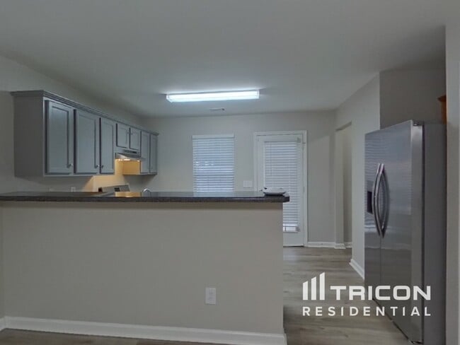 Photo - 628 Fairgreen Trail