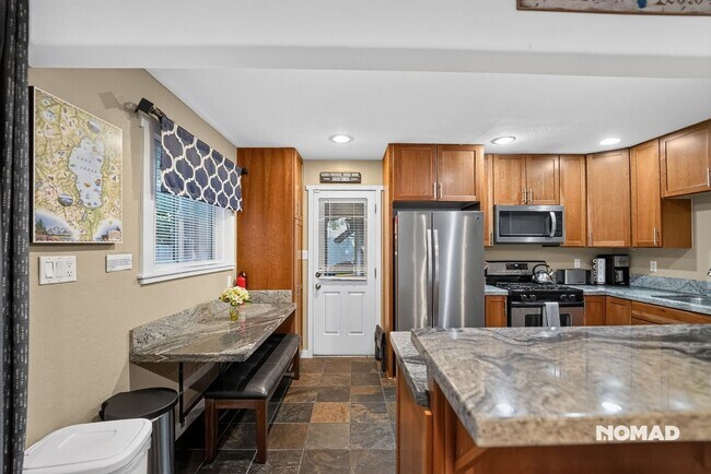 Photo - 7064 6th Ave