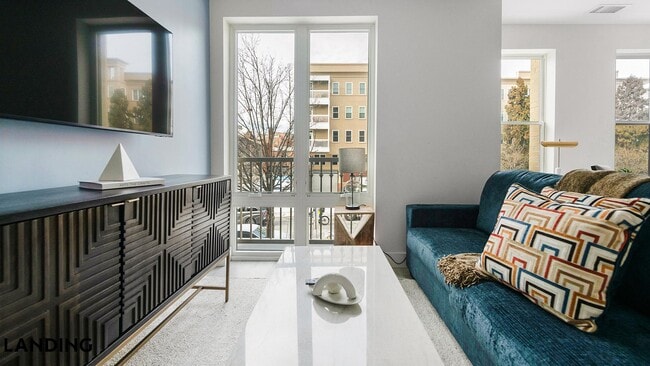 Photo - 2005 11th St NW Unidad 203