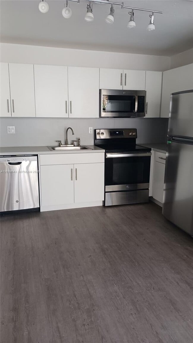 Photo - 1440 Brickell Bay Dr Unidad 509