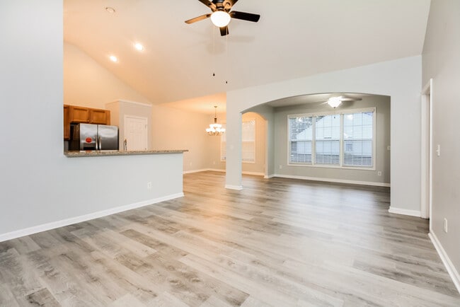 Photo - 4709 Farm Lake Dr