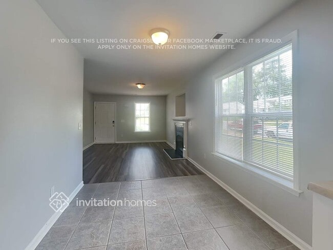 Photo - 101 Blackthorne Ct