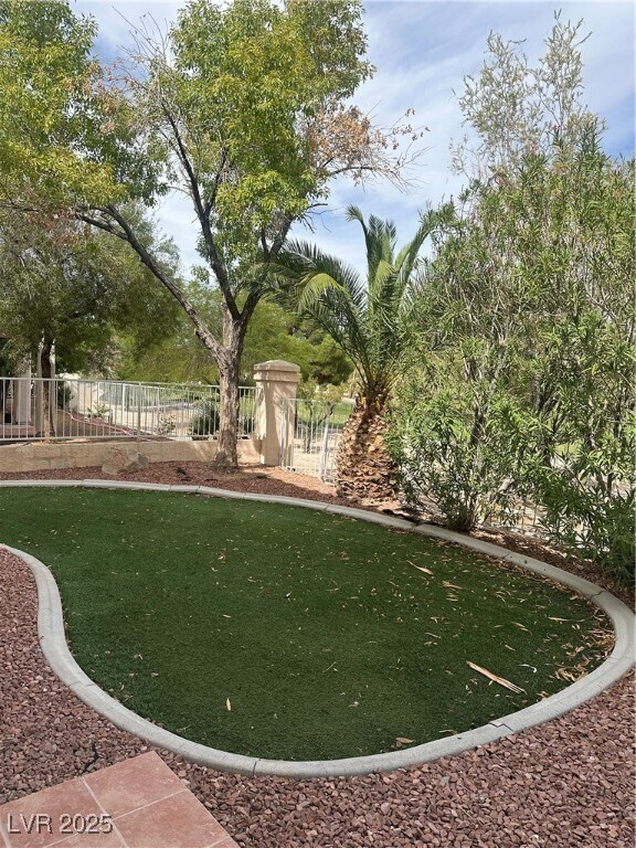 Photo - 5112 Forest Oaks Dr