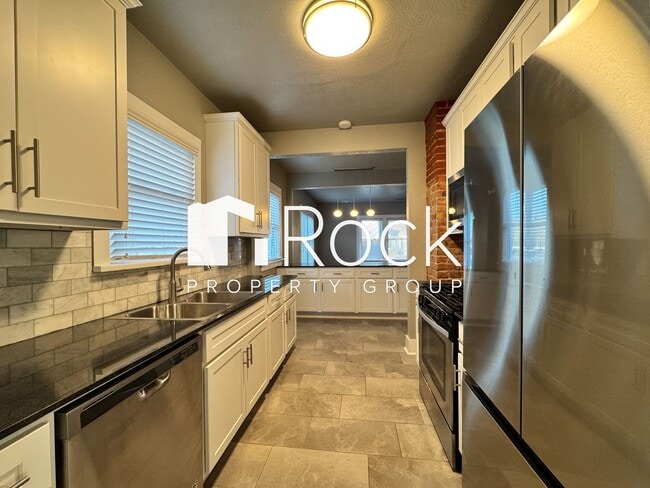 Photo - Must See 3 Bedroom/3 Bathroom Home near Edgemere Park