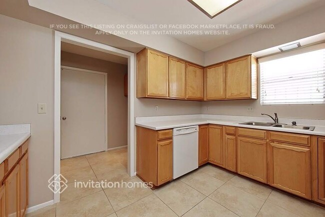 Photo - 3029 S Country Club Way