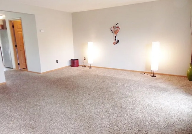 Photo - Beautiful 4 bedroom 2.5 bath home in Lewis Center