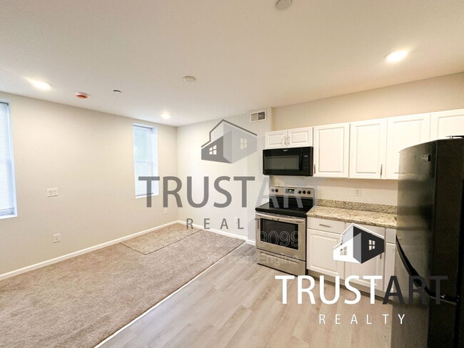 Photo - 2404 W Thompson St Unit A