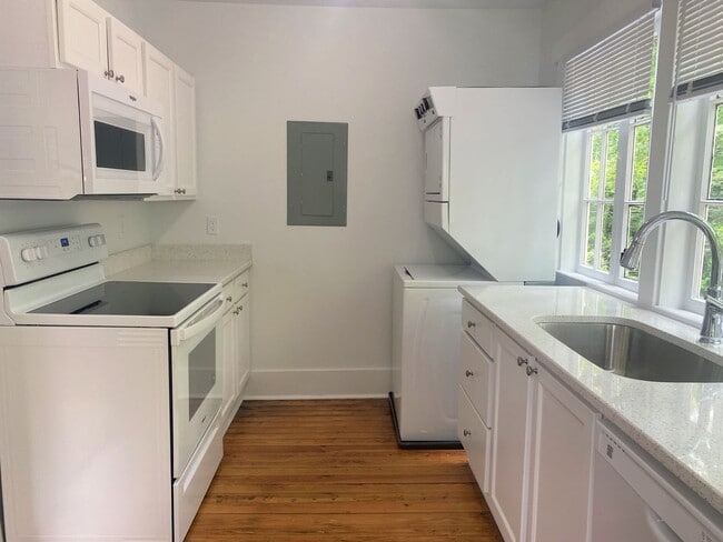Photo - 1108 Boulevard Unit 3