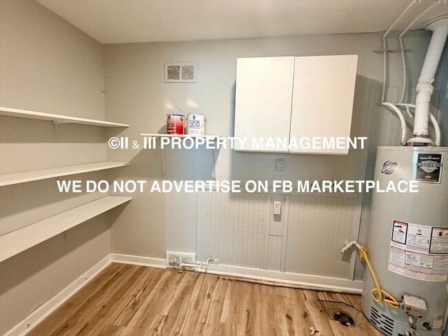 Photo - 4901 Woodend Ave