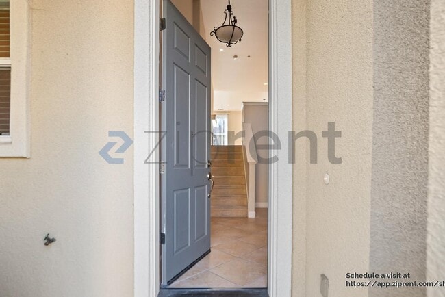 Photo - 6185 Yardley Ln