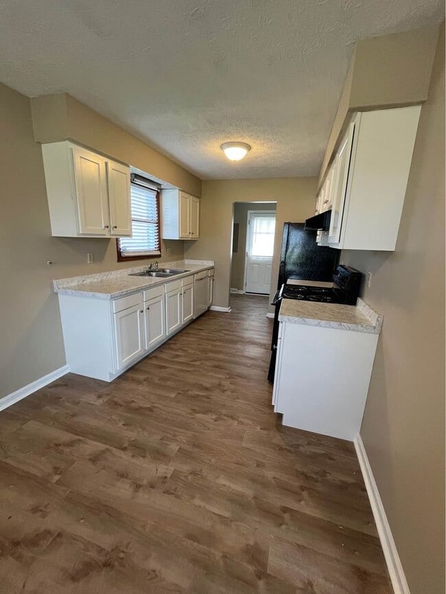 Photo - 302 Madison Hills Blvd