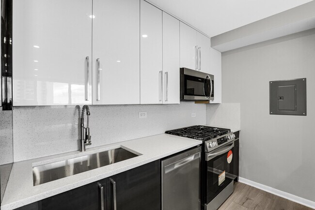 Photo - 3950 N Lake Shore Dr Unit 2016C