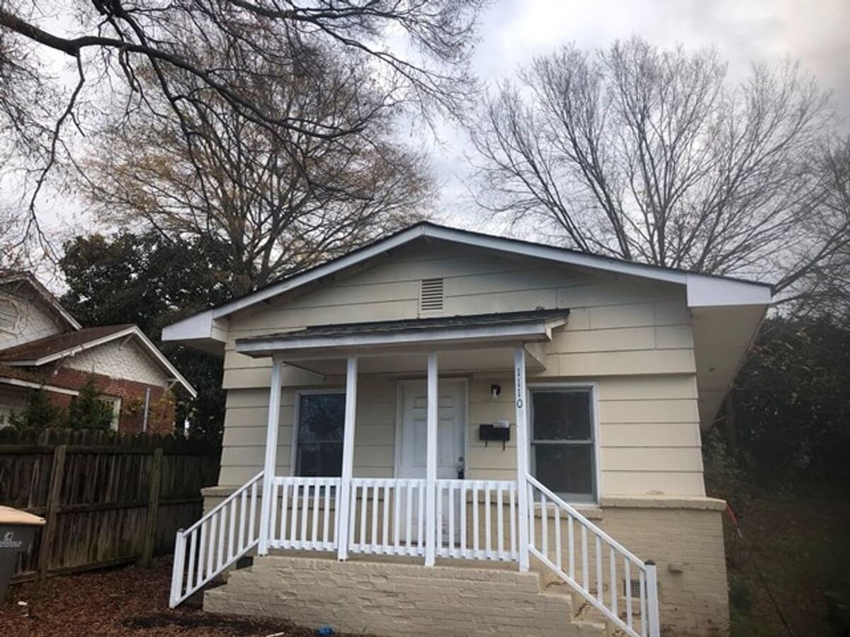 Remodeled! Near booming downtown! - Remodeled! Near booming downtown! House