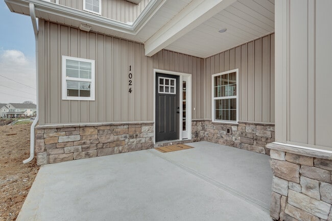 Photo - 1019 Beech Tree Cv