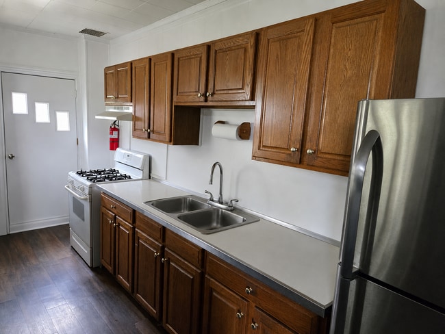 Photo - 227 Mill St