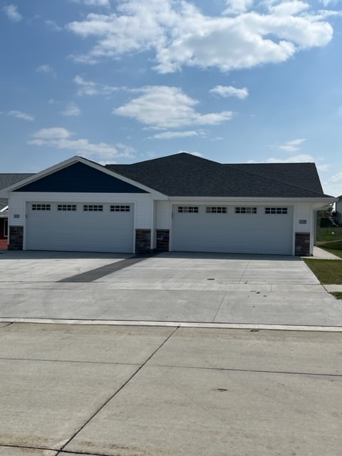 Building Photo - 313 Post Oak Dr Unit 313B Post Oak Drive