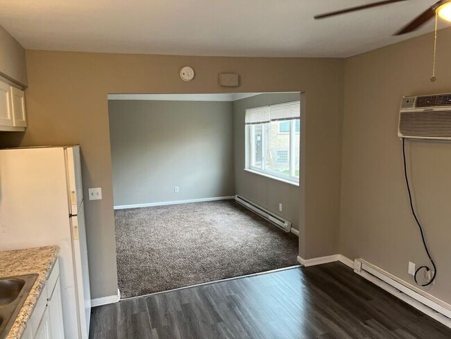 Photo - 2828 Westknolls Ln Unit #3