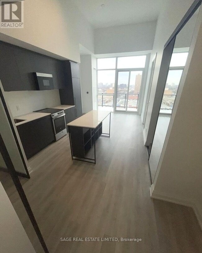 Photo - 2369 Danforth Ave Unité 1006