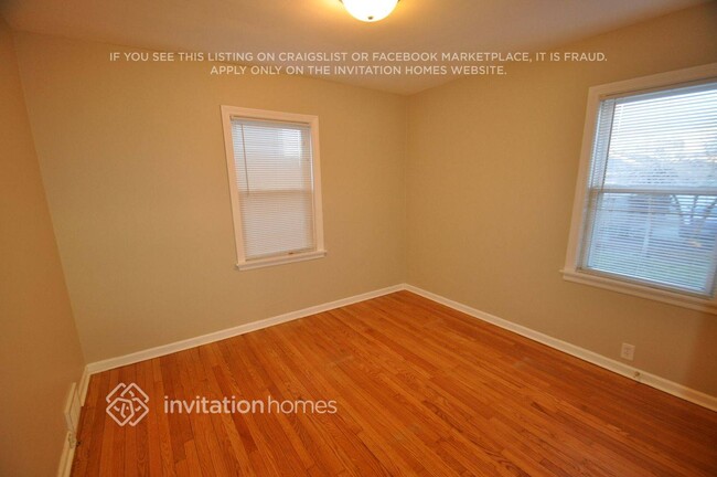 Photo - 10714 S Kedzie Ave