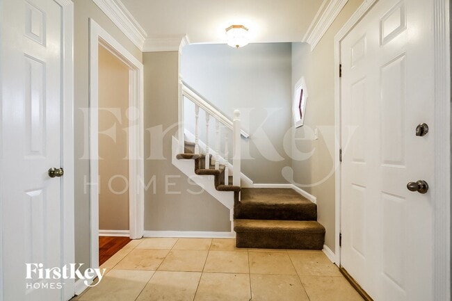 Photo - 2988 Winding Way SW