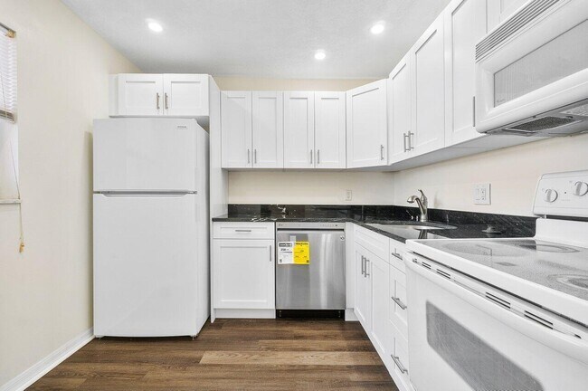 Photo - 2615 NE 1st Ct Unit 407