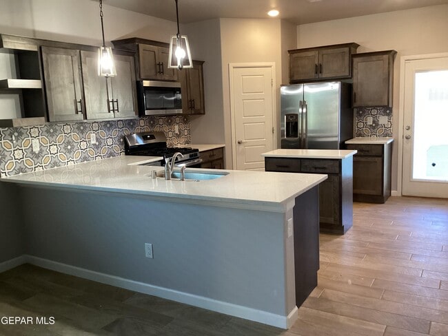 Photo - 1087 Brass Hl Ave