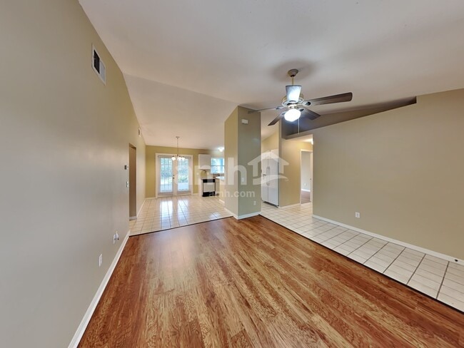 Photo - 919 Park Valley Cir