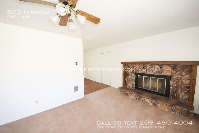 Photo - 523 Hiawatha St