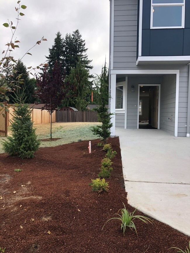 Photo - 3 bedroom/2.5 bathroom Townhome on Cul-de-Sac