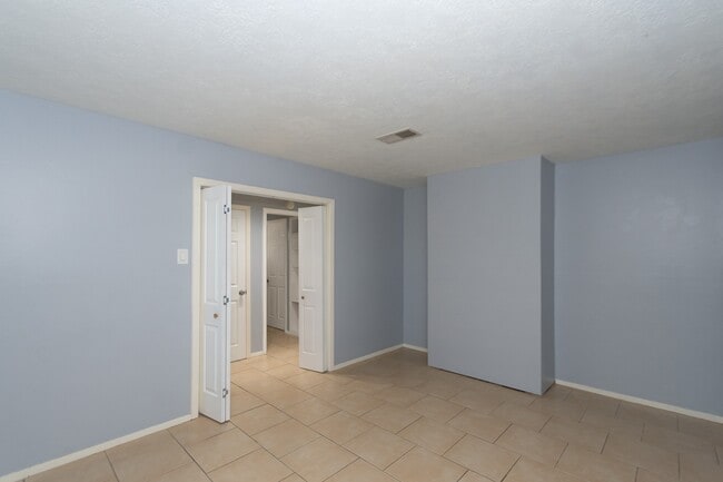 Photo - 4210 Cork Ln