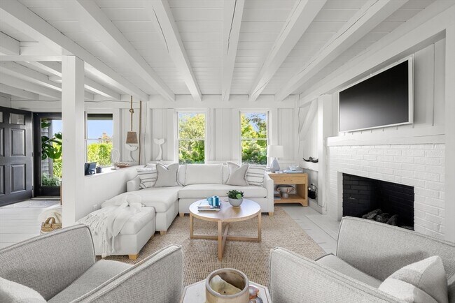 Photo - 1 Doc Ryder Dr