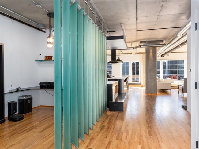 Photo - 1499 Blake St