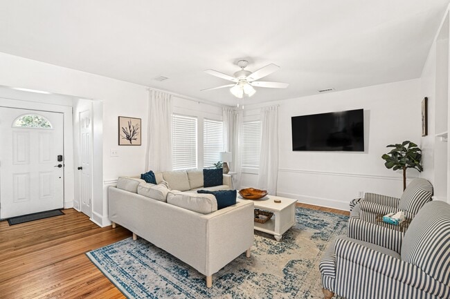 Photo - 1713 Paris Ave W