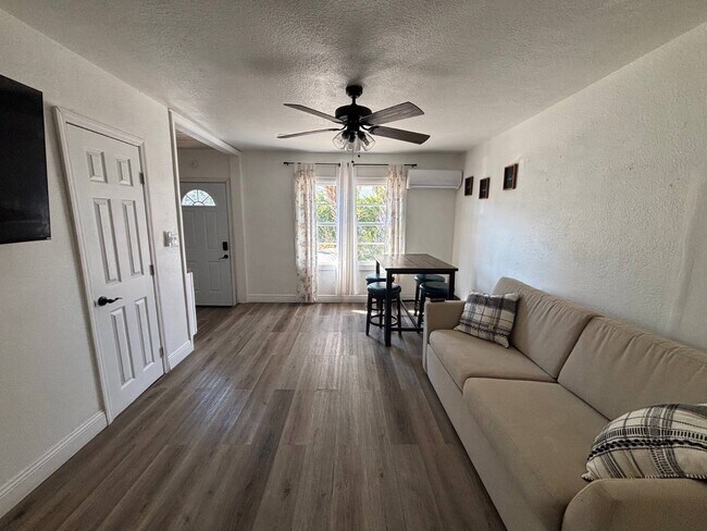 1885 Springtime Ave
