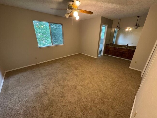 Photo - 4204 Everest Ln